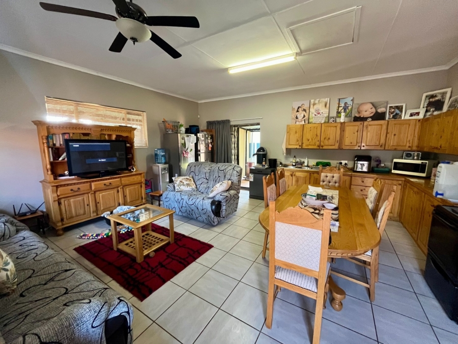 3 Bedroom Property for Sale in Flamwood North West